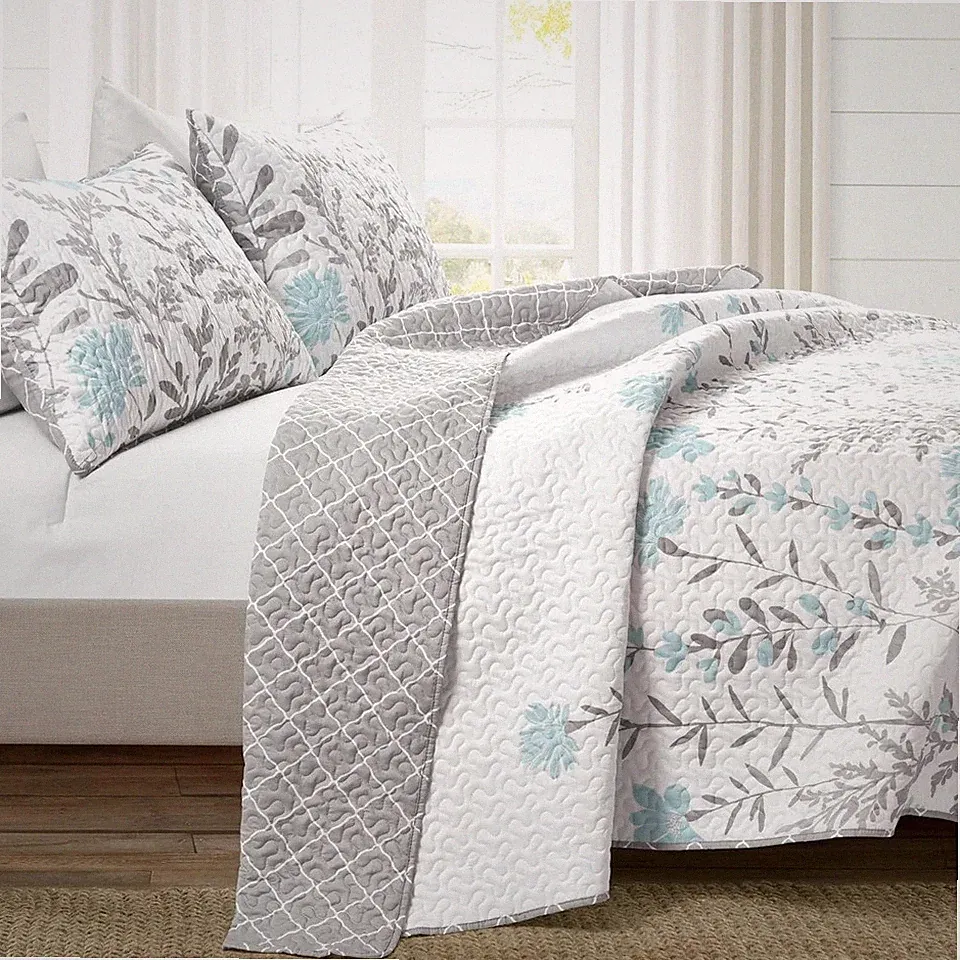 Lush Decor Aprile Reversible Floral King Size Quilt Set: 1 Quilt 2 Pillow Shams