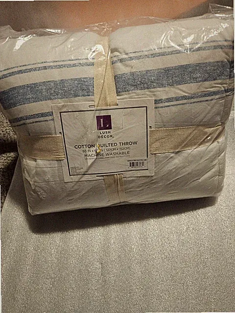 Lush Decor Cotton Quilted Throw 50x60 Machine Washable NWT