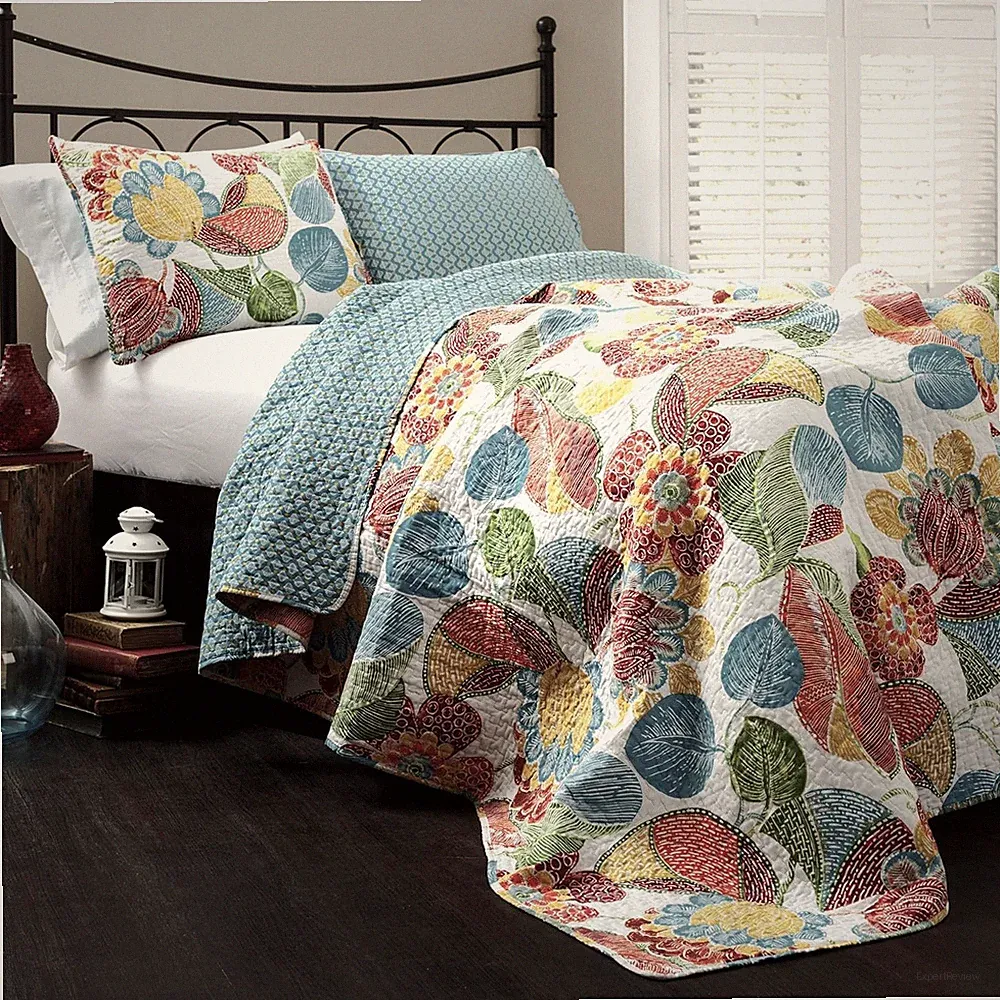 Lush Decor Layla Floral Leaf Print Quilt Set Reversible Bedding Full/Queen