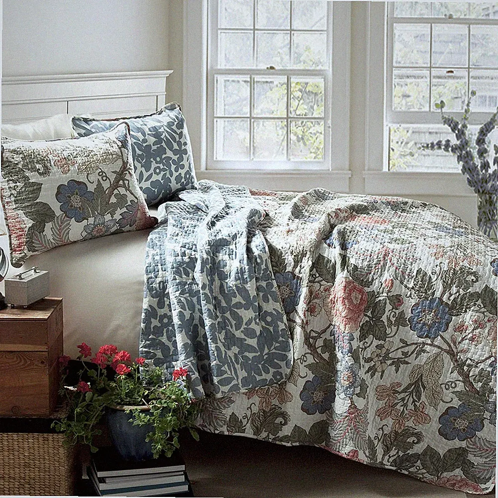 Lush Decor Sydney Floral Leaf 3 Piece Reversible Quilt Bedding Set, King, Green