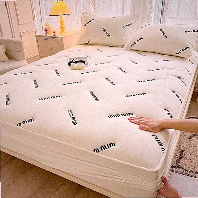 New Quilted Mattress Cover White Letter Embroidery Bed Cover Mattress Protector