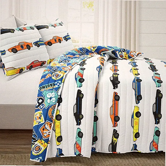 Race Car ' 2-Piece Quilt Bed Set, Reversible Bedding Set for Boys, White, Twin